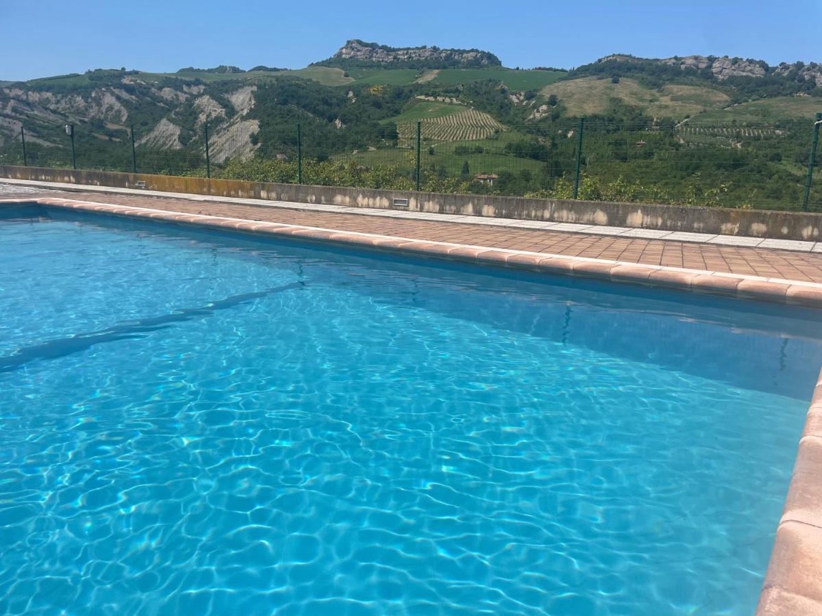 Ca' Vanello Borgo Tossignano Bagian luar foto