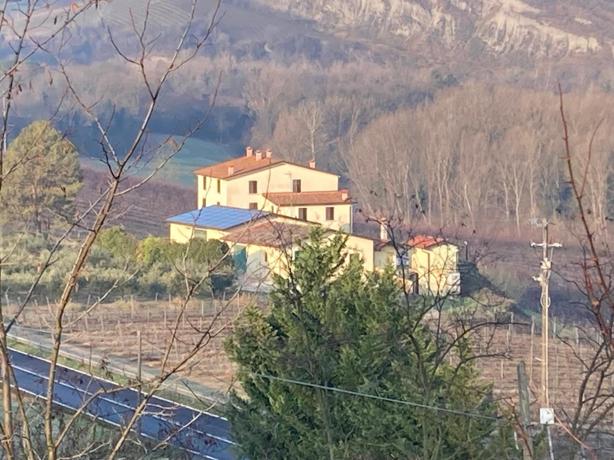 Ca' Vanello Borgo Tossignano Bagian luar foto